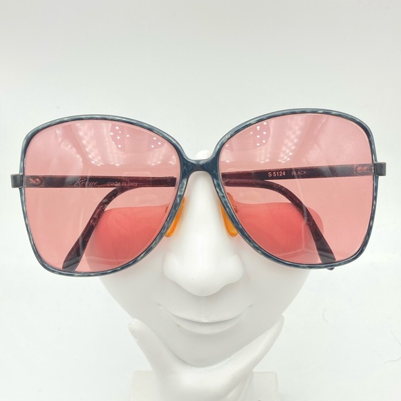 Revue Accessories - Vintage Revue Gray Oval Butterfly Sunglasses S5124